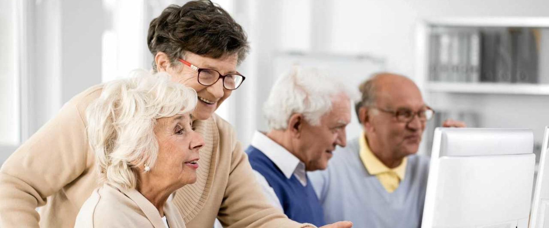 Computer Classes for Seniors: A Comprehensive Guide